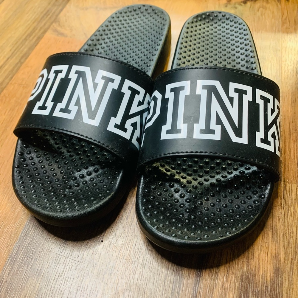 Victoria secret slides , black&white. They ended up being to big for me